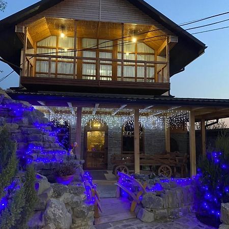 Kozak'S Dream Hotel คาเมียเนตส์-โปดิลสกี ภายนอก รูปภาพ