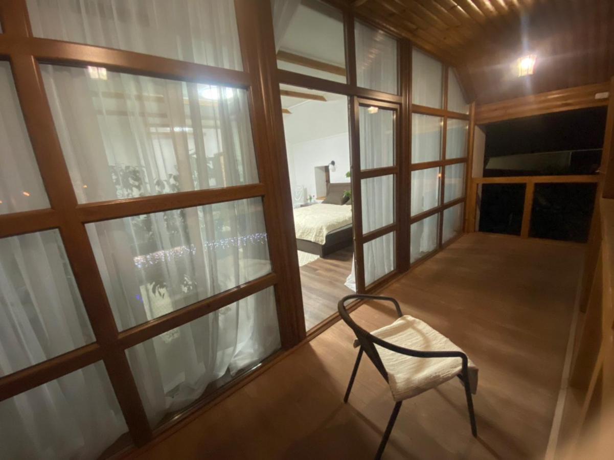 Kozak'S Dream Hotel คาเมียเนตส์-โปดิลสกี ภายนอก รูปภาพ